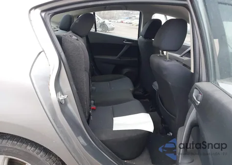 2011 Mazda Mazda3 I Touring из США, поврежденный, VIN JM1BL1VG2B1375381